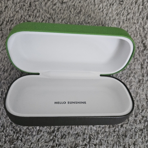Kate Spade Black And Green Eyewear Case - Picture 3 of 4